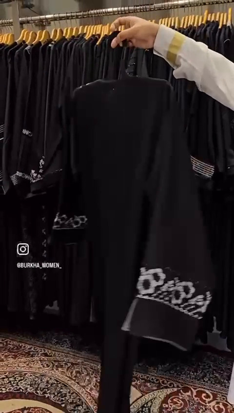 WhatsApp-Video-2025-11-03-at-00.42.17_08906b1d_157.jpg